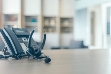 İletişim desteği, çağrı merkezi ve müşteri hizmetleri yardım masası (çağrı merkezi) konsepti