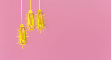 Kağıt ataç, düşünme, yaratıcılık, mavi arka planda ampul, yeni fikirler kavramı ile harika fikirler..