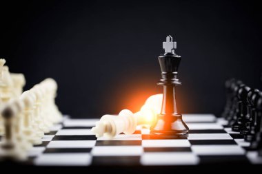 Satranç tahtası oyunu Stratejisi, Planlama ve Karar konsepti, başarı için iş çözümleri.