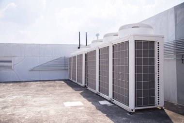 Sistem Merkezi Klima binanın çatısına ayarla