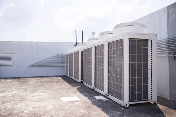 Sistem Merkezi Klima binanın çatısına ayarla