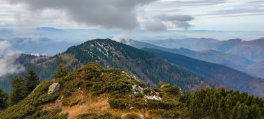 Dağların güzel manzarası