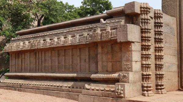 Considera Que Pertenece Período Vijayanagara Hermosas Esculturas Pueden Ver Las —  Fotos de Stock