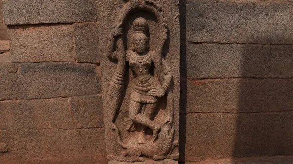 Kraliyet Kulesi Nin Vijayanagara Dönemine Dayandığına Inanılıyor Güzel Bir Kadın — Stok fotoğraf