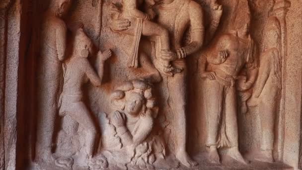 Temple Grotte Varaha Ancien Statues Sculptées Dans Roche Est Une — Video