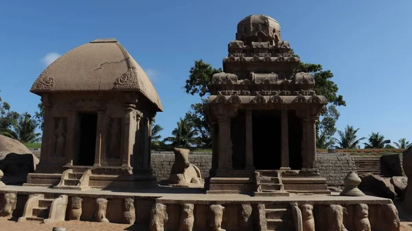 Trata Cinco Rathas Que Asemejan Los Carros Procesionales Templo Estatuas —  Fotos de Stock