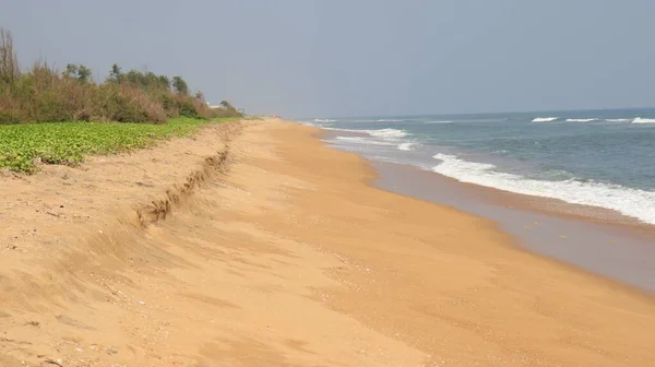 Piękna Plaża Fale Morskie — Zdjęcie stockowe