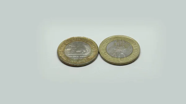 Ινδική Ρουπία Δέκα Ρουπία Νομίσματα Λευκό Φόντο — Φωτογραφία Αρχείου