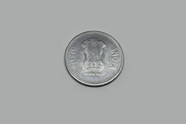 インド通貨2ルピー銀貨 インド通貨 2ルピー古いコイン — ストック写真