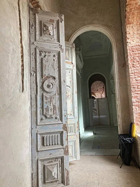 Dnepropetrovsk 'taki Ukrayna sanat merkezleri