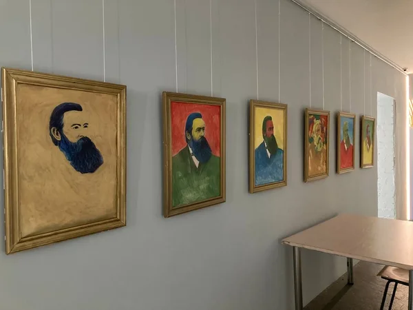Dnepropetrovsk 'taki Ukrayna sanat merkezleri