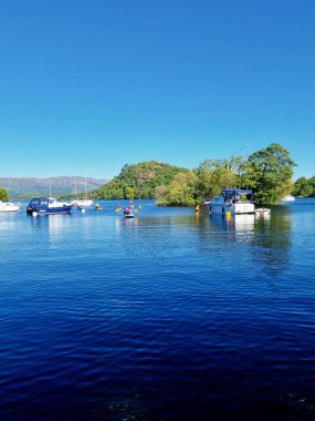 İskoçya 'daki Lomond Gölü