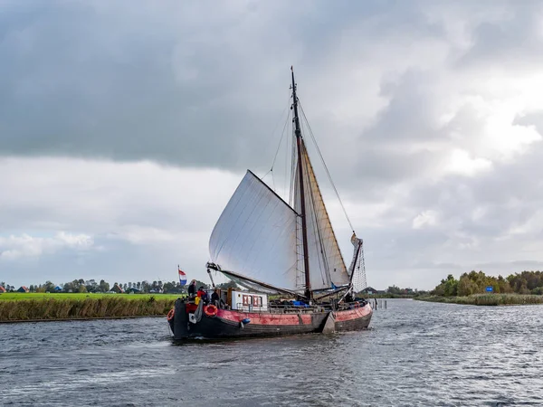 Jeltesloot Nederland Lgo 2017 Mensen Die Traditionele Zeilboot Varen Jeltesloot — Stockfoto