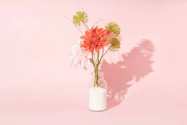 Bouquet Flowers Vase Pink Background Spring Summer Minimal Idea Floral — Foto de Stock