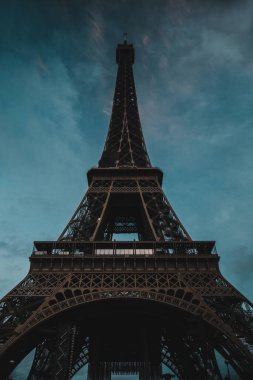 Paris 'teki Eyfel Kulesi