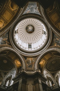 Paris 'teki Pantheon' un içindeki iç detaylar.