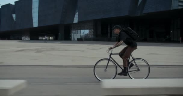 Young Handsome Man Commute Work School Minimalistic City Bike Student — Stockvideo