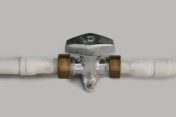 Газопровод с открытой заглушкой. Доступ к запасам природного газа. Ответственное использование энергии