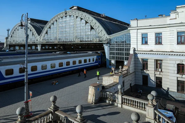 Lviv Ukraine Mars 2022 Humanitär Katastrof Kriget Ukraina Lvivs Järnvägsstation — Stockfoto