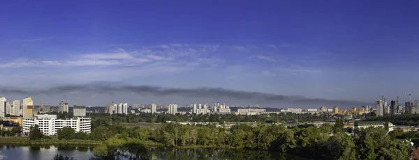 Kyiv Ukrajina Června 2022 Kouř Stoupá Nad Panorama Města Poté — Stock fotografie