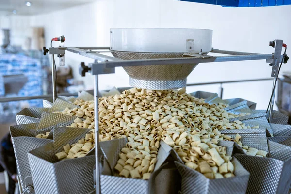Sorting Packing Line Stuffed Breakfast Cereal Pillows Factory Conveyor Cereal — Stockfoto