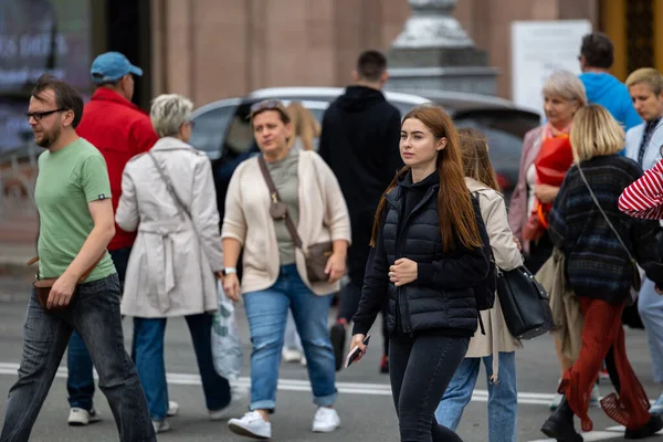 Kiev Ucrânia Ptu 2022 Pessoas Residentes Convidados Quente Fim Semana — Fotografia de Stock