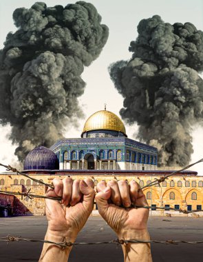 İsrail ve Filistin arasındaki savaş. Mescid Aqsa 'nın arkasındaki duman. Eller esaretten kaçmaya çalışıyor. Dikenli tel. Fotoğraf manipülasyonu. Kudüs 'te olaylar. Kaya Kubbesi.