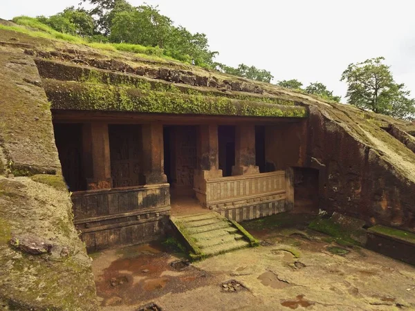 Kanheri Budist mağaralarında oyma Mumbai maharashtra