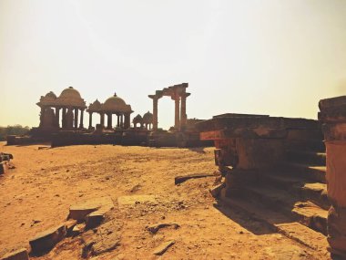 Bhuj Kraliyet Cenotapları (Chhatris)