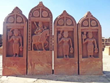 Bhuj Kraliyet Cenotapları (Chhatris)