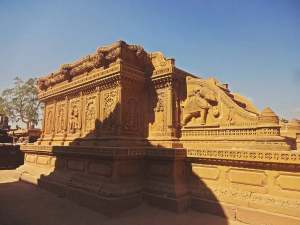 Bhuj Kraliyet Cenotapları (Chhatris)