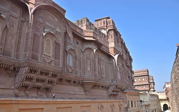 位于Mehrangarh Fort Jodhpur Rajasthan India的宫殿外 — 图库照片