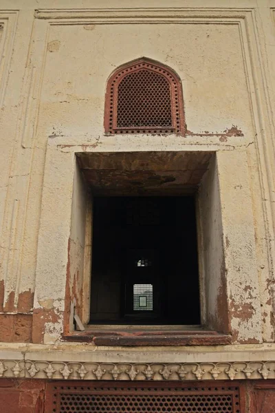 Kırmızı Kale Deki Eski Ahşap Kapı Delhi — Stok fotoğraf