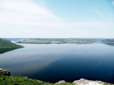 River Dnister, Bakota bölgesinde. Ukrayna 'nın Khmelnytskyi bölgesi 2 Mayıs 2010