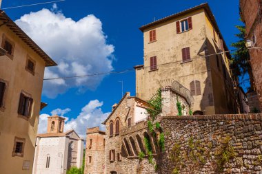 San Francesco al Prato Kilisesi ile Perugia Ortaçağ Tarihi Merkezi)