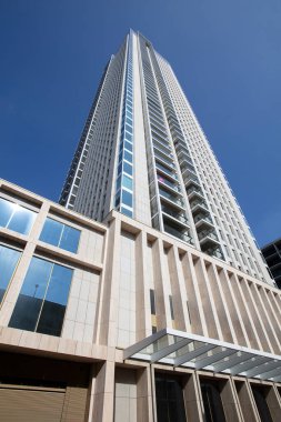 Rotterdam, Hollanda - 6 Eylül 2022: Zalmhaven Kulesi Rotterdam ve Hollanda 'nın en yüksek binasıdır.