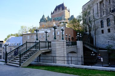 Prescott Kapısı ve ünlü Fairmont Le Chteau Frontenac manzarası