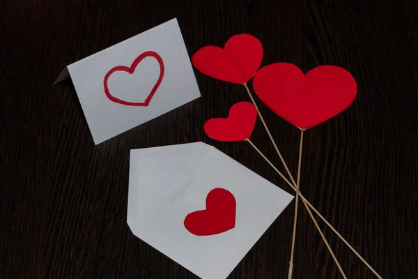 White Envelope Red Heart Love Message Flags Form Red Cardboard — 스톡 사진