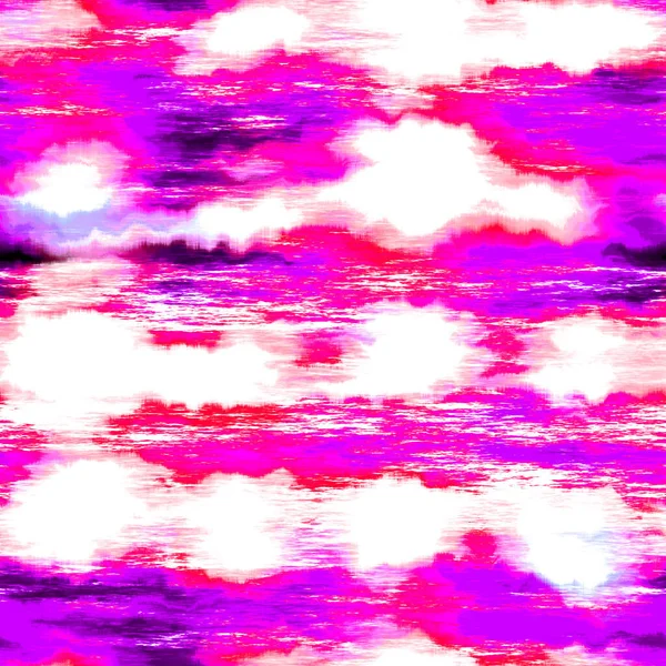 Streaked broken stripe summer tie dye batik beach wear pattern. Seamless blotched stain space dyed shibori effect. Washed out painterly trendy fashion print background. — Stock Photo, Image