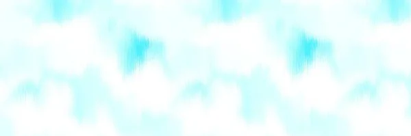Ocean blue meliert Rand Streifen Leinen Textur Hintergrund. Sommer Küsten Living Style welliges Wasser Stoffeffekt. Azure blu wash bleed edge material. Dekorative Textil nahtlose Muster Band trimmen. — Stockfoto