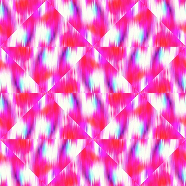 Glitch óptico triángulo lazo tinte textura geométrica fondo. Material de rejilla de patchwork de efecto de flujo líquido sin costura. Moderno patrón de desenfoque de fluido abigarrado lavado húmedo. — Foto de Stock