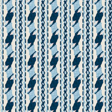 İndigo mavisi dikey kırık çizgiler, denizdeki pürüzsüz desen. Modern marin çizgili denizci baskısı. Klasik Nantucket kumaş tarzı. Yaz deniz dekoru. Hazırsı erkeksi moda baskısı.