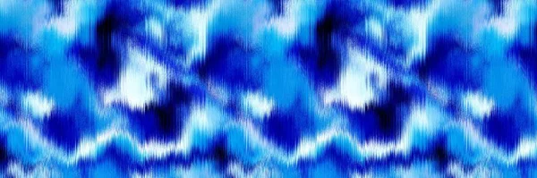 Ocean blå fläckig gräns remsa linne textur bakgrund. Sommar kust levande stil vågigt vatten tyg effekt. Azure blu tvätta blödande kant material. Dekorativ textil sömlös mönster band trim. — Stockfoto