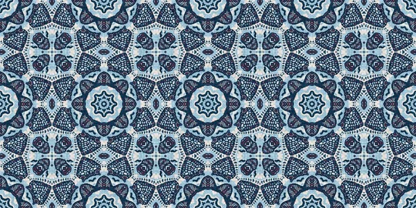 İndigo mavisi, kırmızı, batik, jeo, denizcilik, kusursuz sınır deseni. Modern marin geometrik kaleydoskop pankartı. Nantucket kumaş tarzı. Yaz kırsal erkeksi aşınmış keten etkisi kenar bandı 