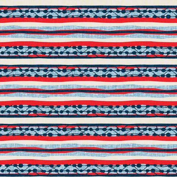  Modern deniz hattı çizgili denizci baskısı. Klasik Nantucket kumaş tarzı. Yaz deniz dekoru. Kolejli, erkeksi moda baskısı. Çivit mavisi, yatay kırık çizgili, denizsel, pürüzsüz desen..