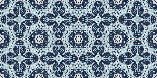 Indigo blå röd batik geo nautisk sömlös gräns mönster. Modern marin geometrisk kalejdoskop banner. Nantucket tyg textil stil. Sommar rustika maskulina slitna linne effekt kantband — Stockfoto