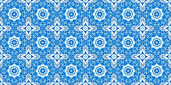 Blue white watercolor azulejo tile border background. Seamless coastal geometrical floral mosaic effect banner. Ornamental arabesque summer fashion repeat edge trim. — Fotografia de Stock