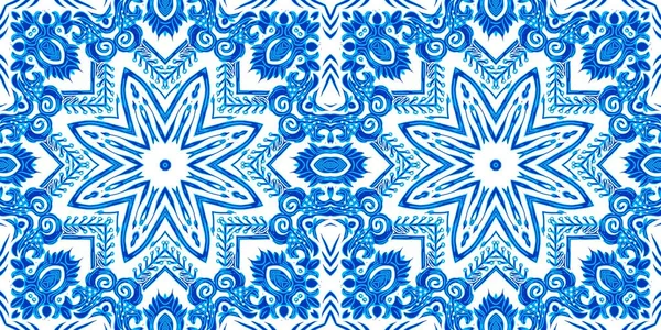 Blauwe witte azulejo tegel rand achtergrond. Naadloze kust geometrische bloemenmozaïek effect banner. Ornamental arabesque zomer mode herhaling rand trim. — Stockfoto