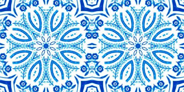  Kusursuz sahil geometrik çiçekli mozaik efekt afişi. Süslü arabesk yaz moda tekrarı. Mavi suluboya azulejo fayans kenar arkaplanı.