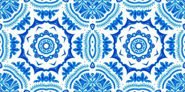  Kusursuz sahil geometrik çiçekli mozaik efekt afişi. Süslü arabesk yaz moda tekrarı. Mavi suluboya azulejo fayans kenar arkaplanı.